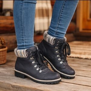 Cliffs by WHITE MOUNTAIN Prianna Cozy Hygge Outdoor Lace-up Boots 7.5M